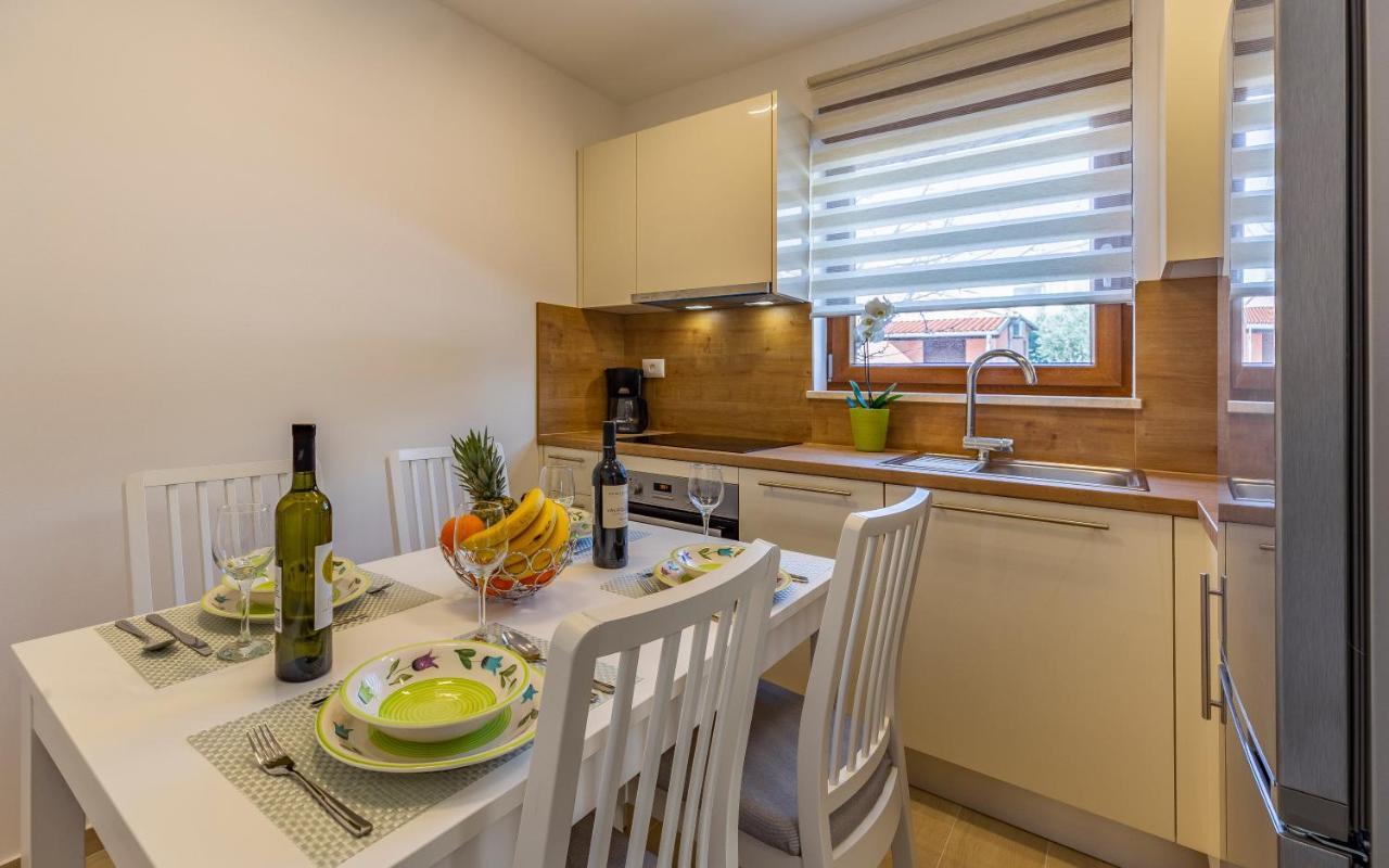 Apartment Blue Pula, New, Family Friendly, Comfortable, Free Parking And Wifi Exterior foto